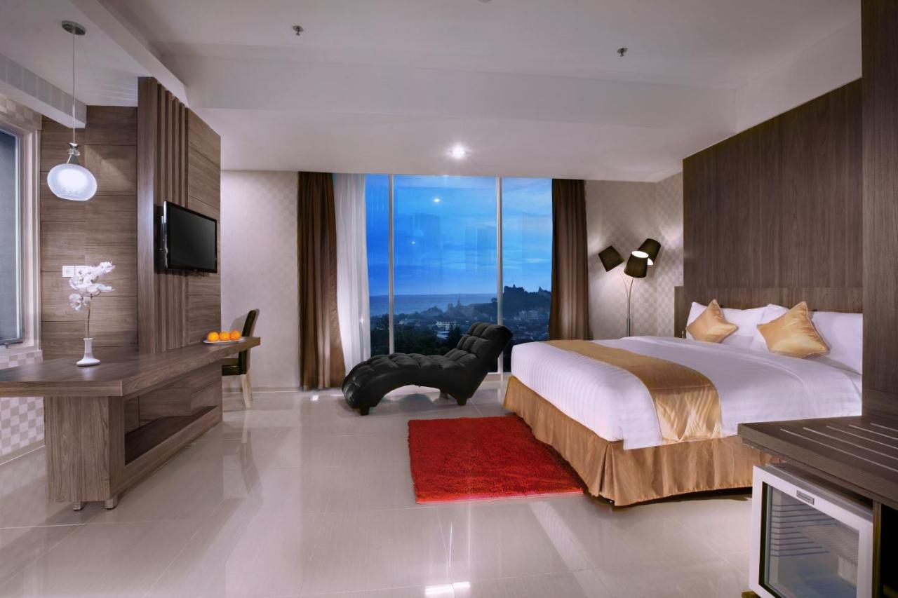 Aston Lampung City Hotel Bandar Lampung Zewnętrze zdjęcie