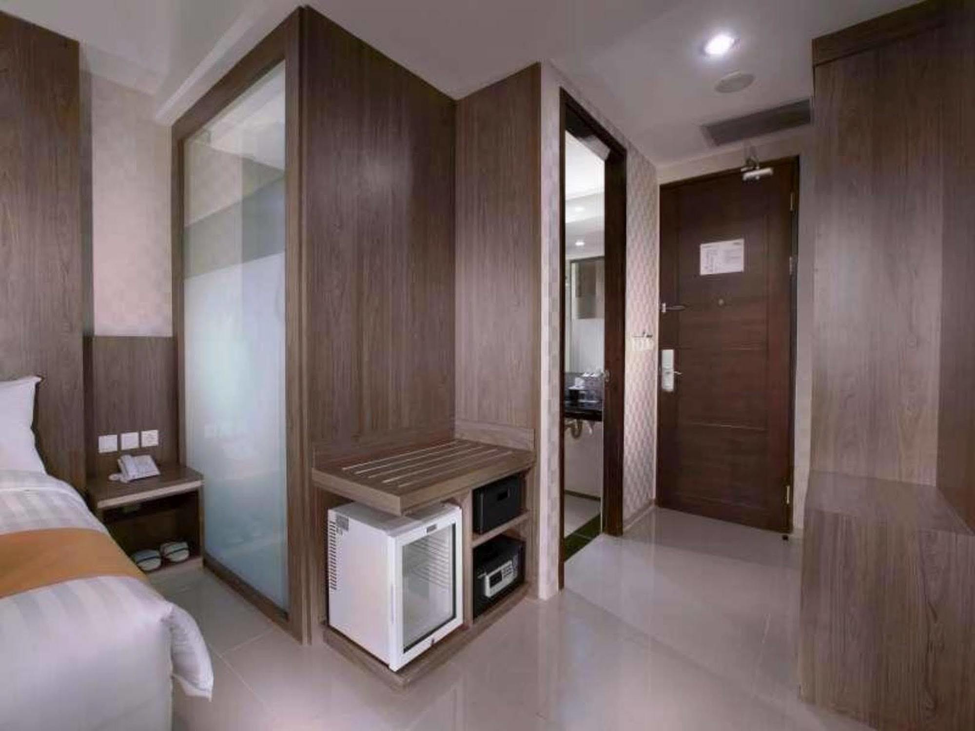 Aston Lampung City Hotel Bandar Lampung Zewnętrze zdjęcie